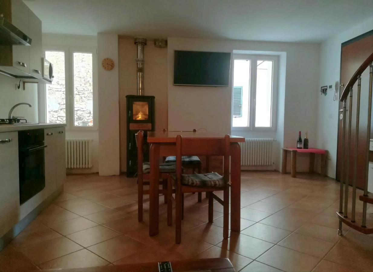 La Casa Di Mario Appartement Perledo Buitenkant foto