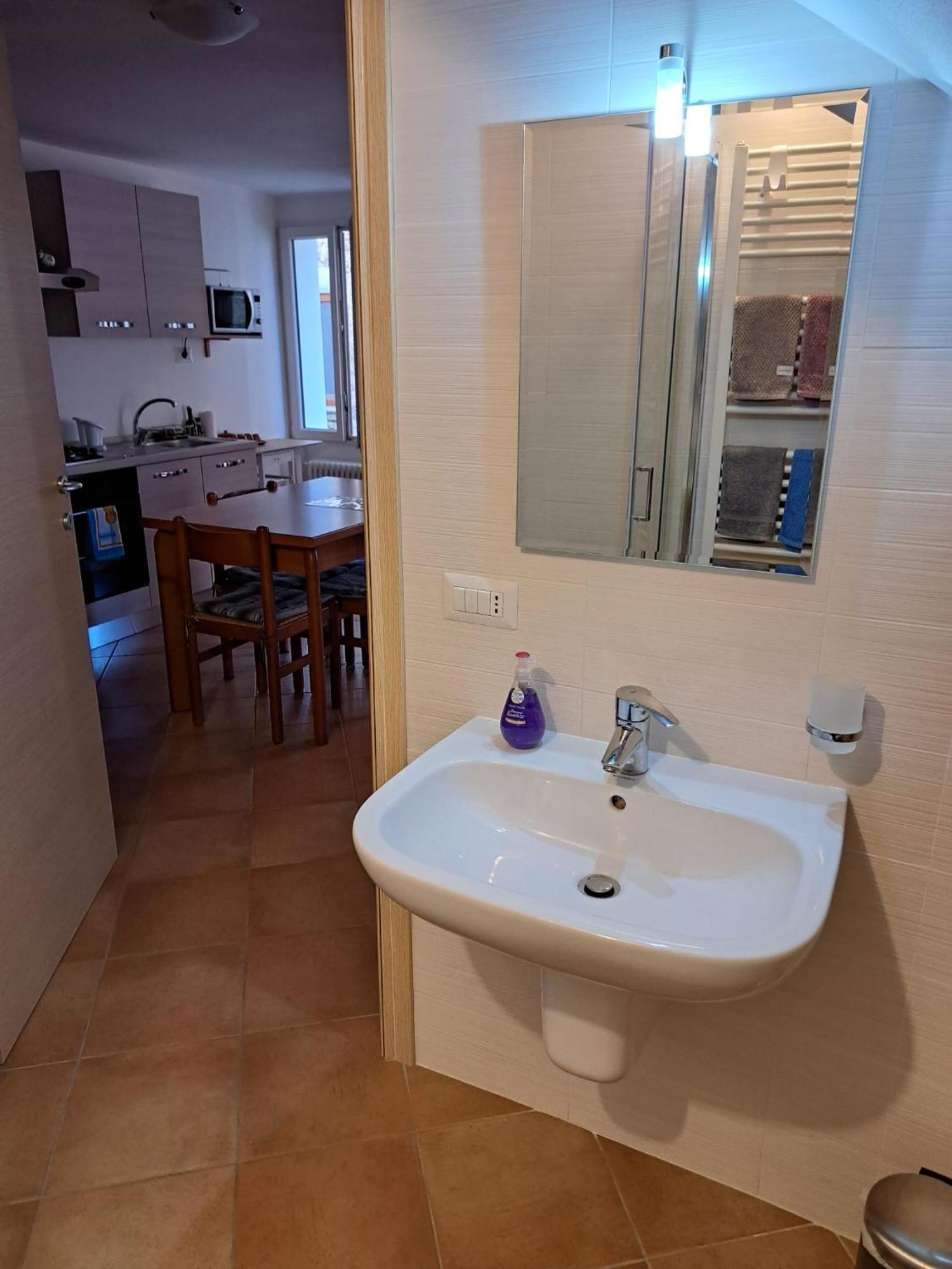 La Casa Di Mario Appartement Perledo Buitenkant foto